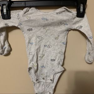 Lot of 5 newborn baby boy clothes